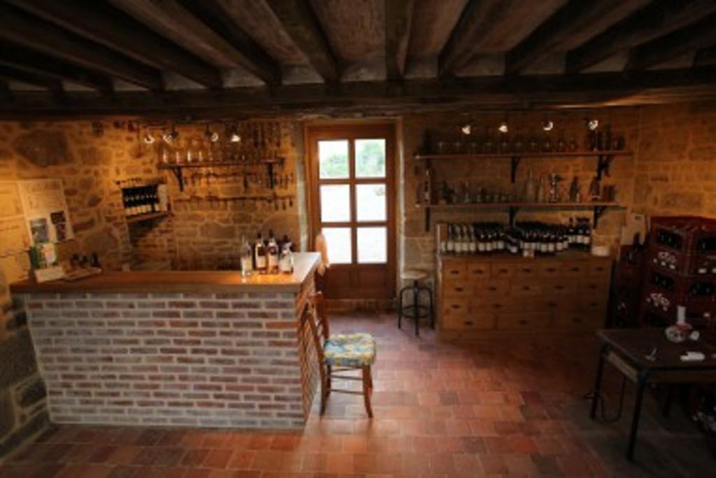 Ferme Cidricole Hugues Desfrieches Bed & Breakfast Sainte-Marguerite-de-Carrouges ภายนอก รูปภาพ